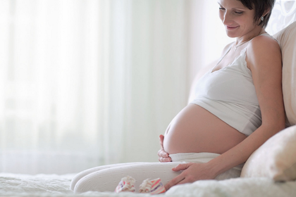 Причины икоты у плода беременной женщины
