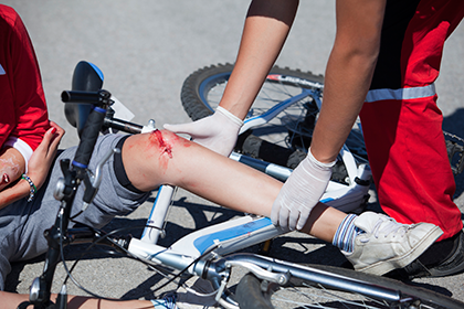 Повреждение кожи при падении с велосипеда